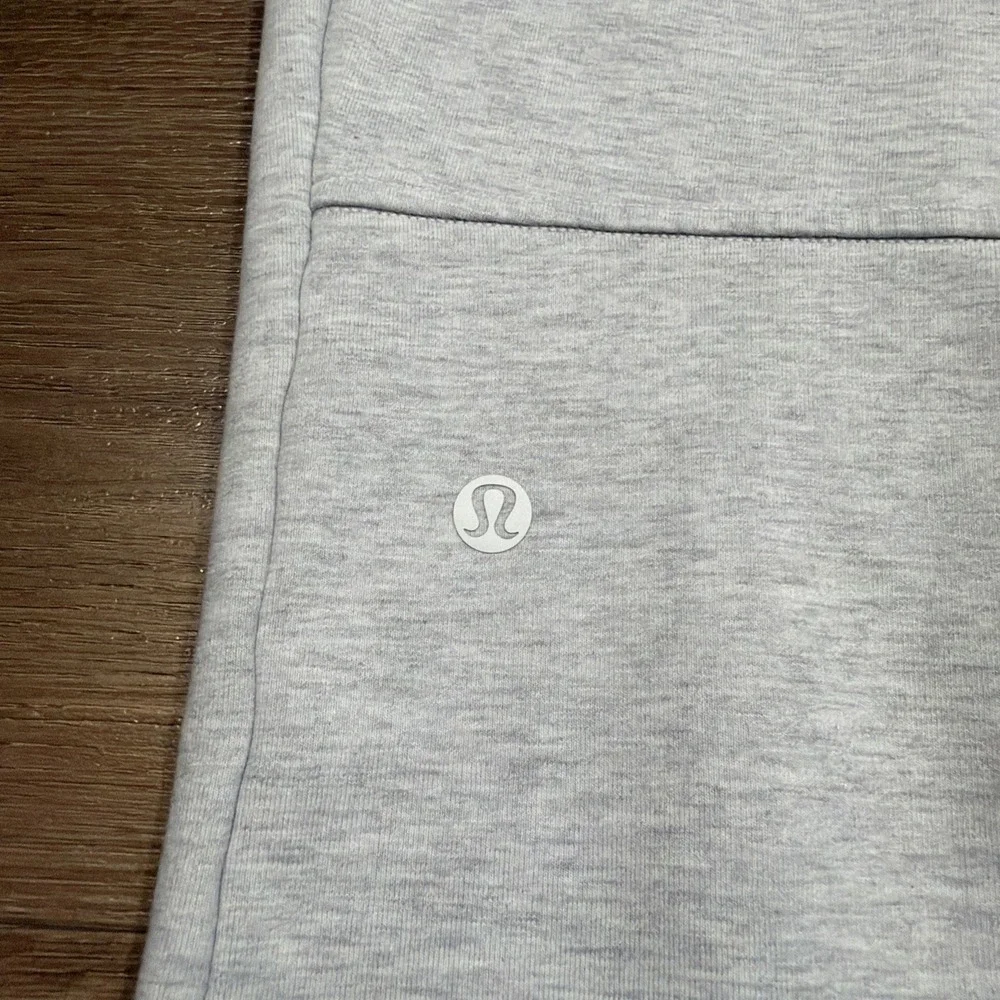 lululemon athletica great shape